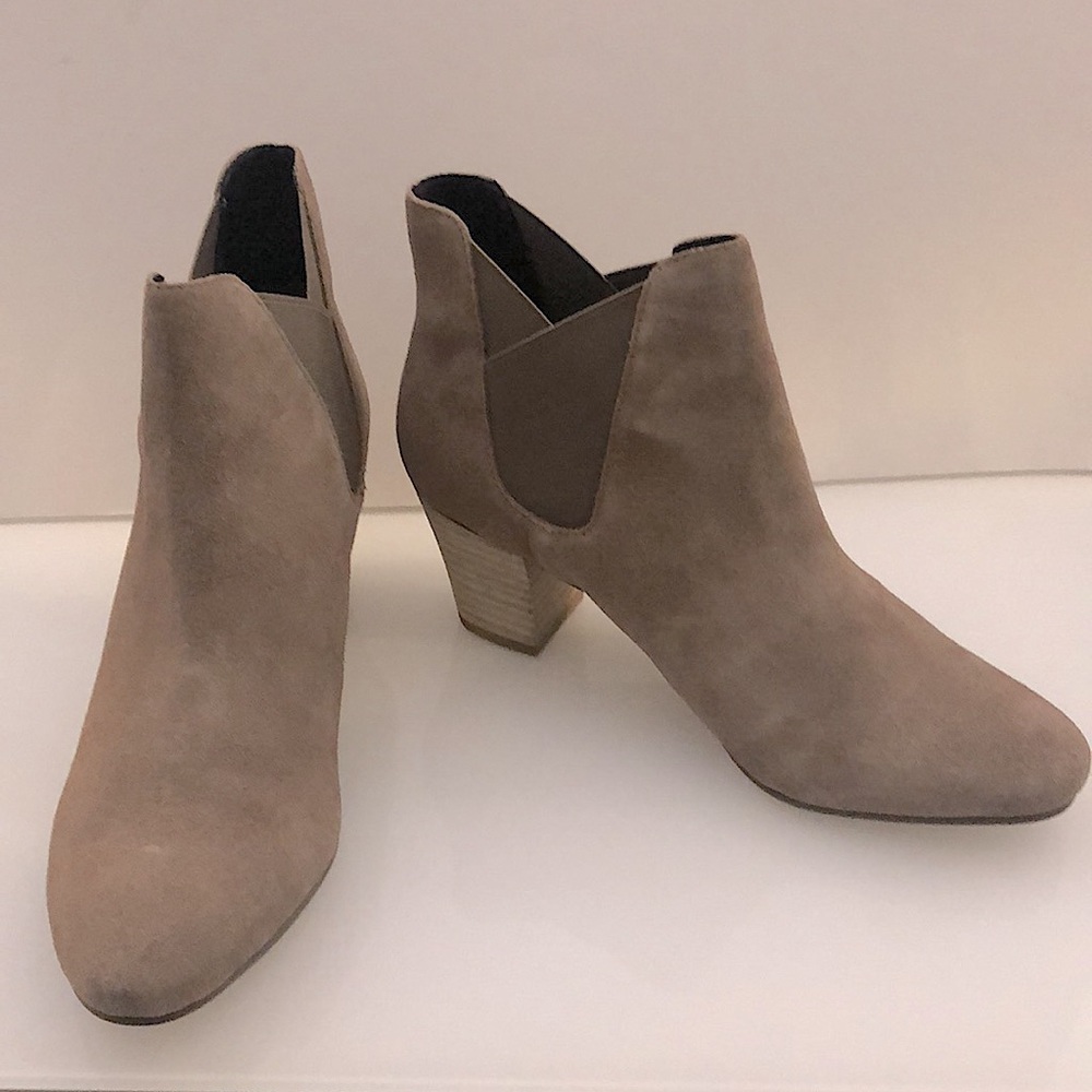 Sole Society Tan Ankle Boots